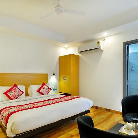 The Red York Hotel Ghaziabad Luaran gambar