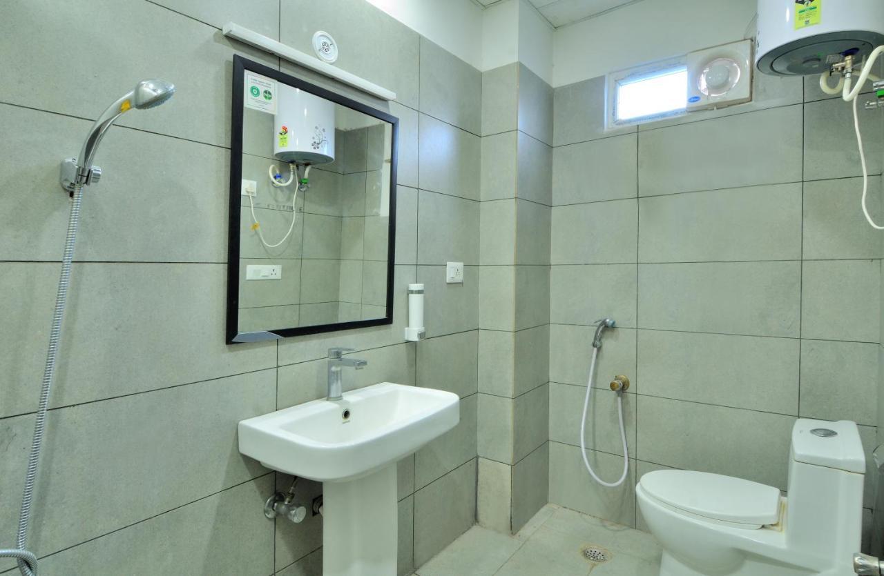 The Red York Hotel Ghaziabad Luaran gambar