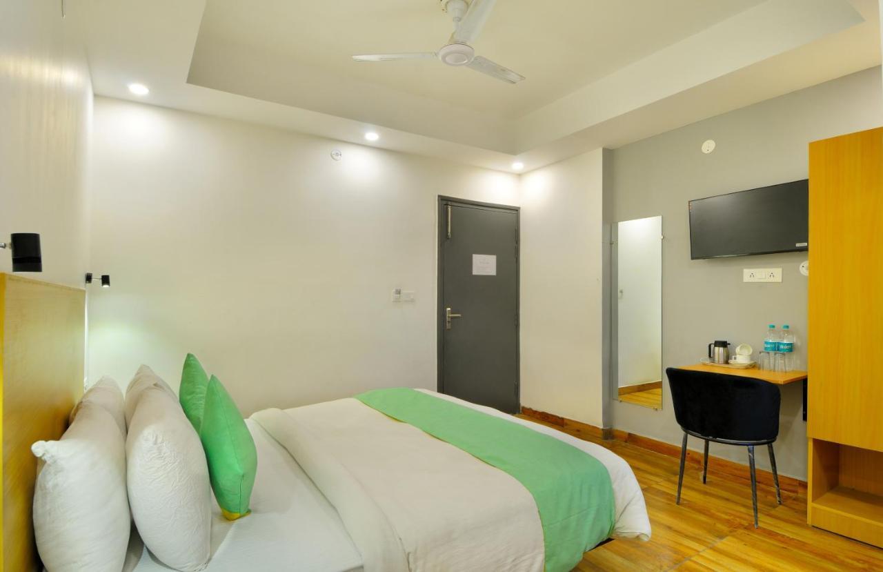 The Red York Hotel Ghaziabad Luaran gambar