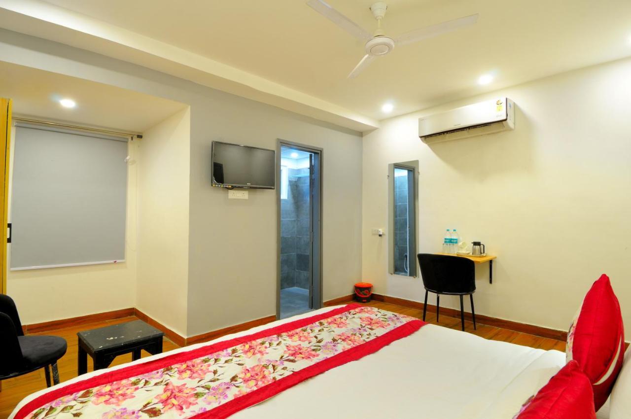 The Red York Hotel Ghaziabad Luaran gambar