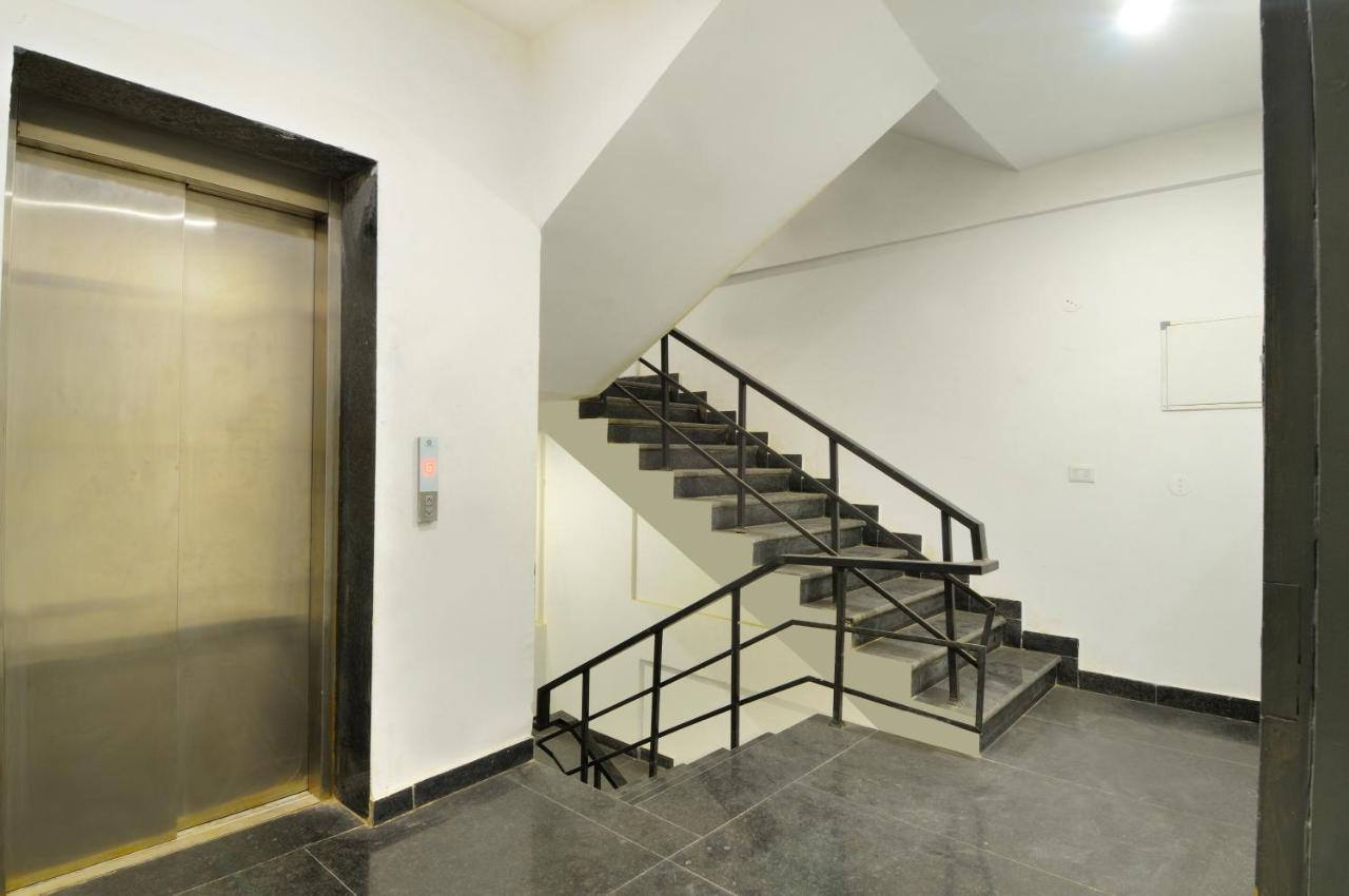 The Red York Hotel Ghaziabad Luaran gambar