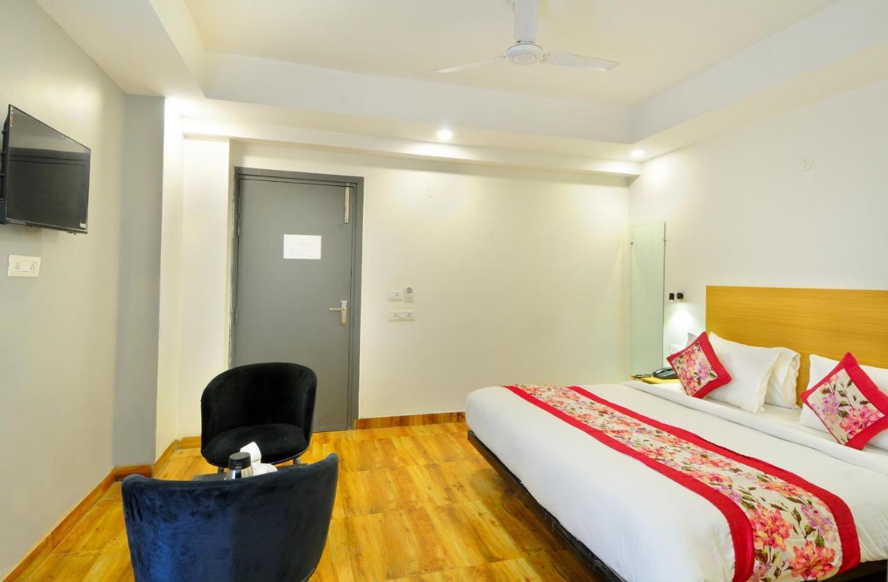 The Red York Hotel Ghaziabad Luaran gambar